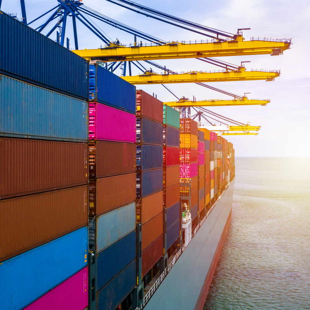 international shipping container ship